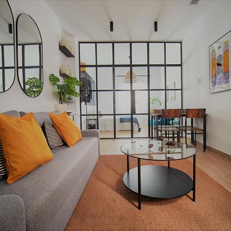 Pelicano Seville Apartments ภายนอก รูปภาพ