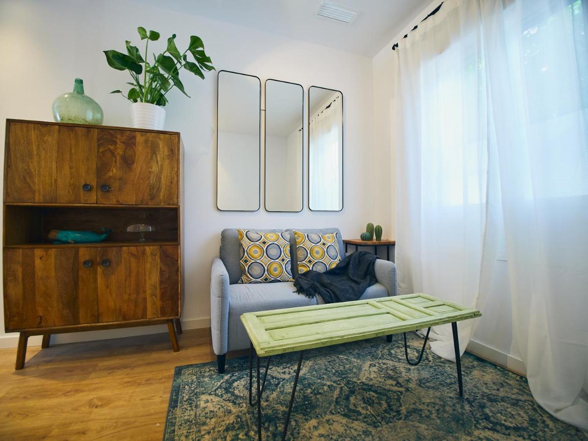Pelicano Seville Apartments ภายนอก รูปภาพ