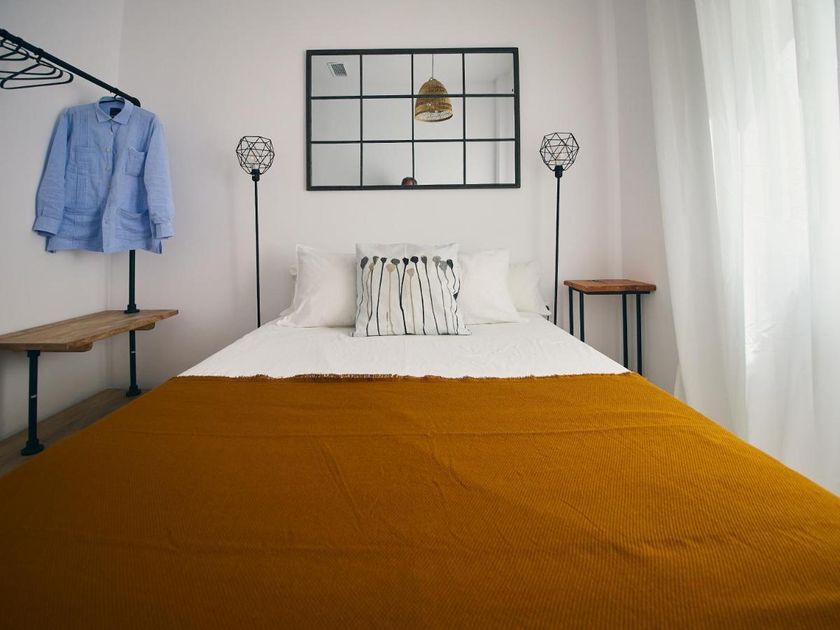 Pelicano Seville Apartments ภายนอก รูปภาพ