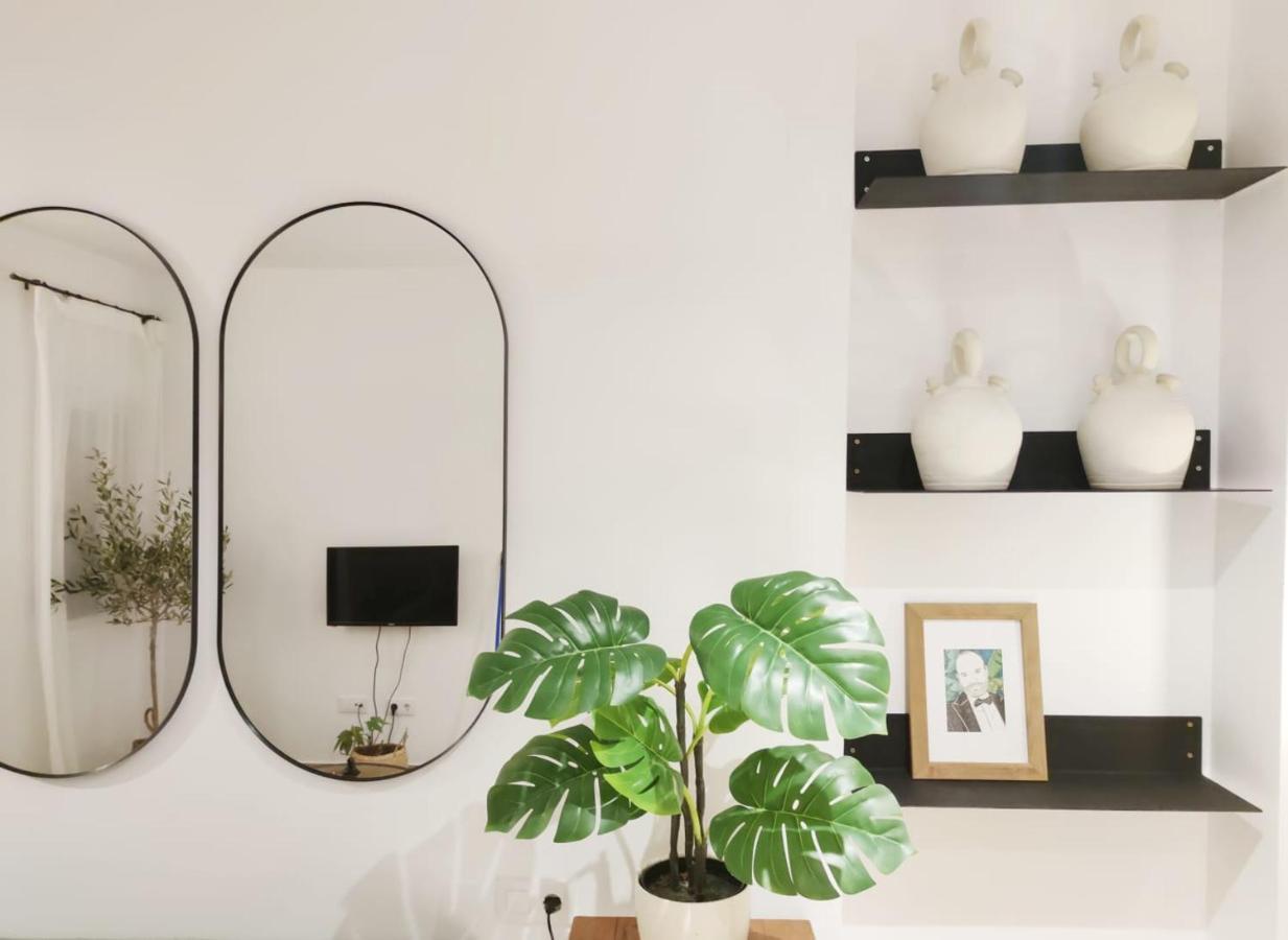 Pelicano Seville Apartments ภายนอก รูปภาพ